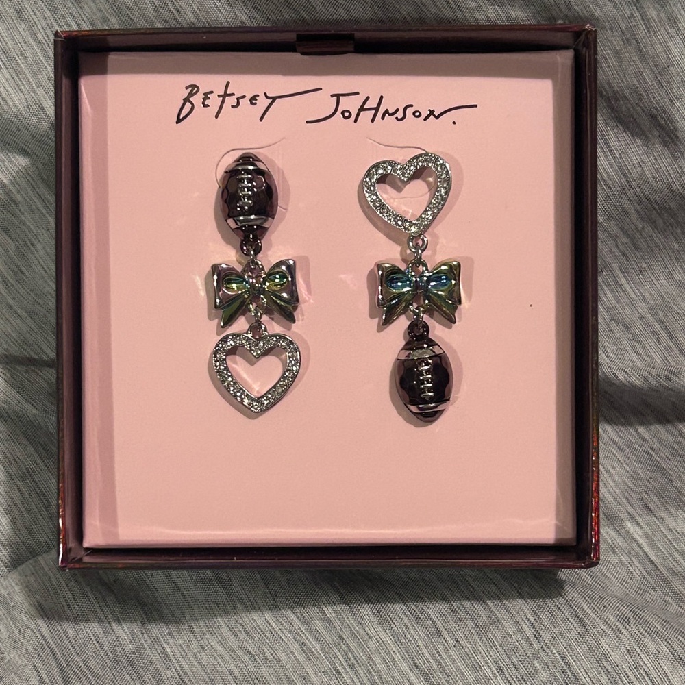 BETSEY JOHNSON Mismatched Love Football Drop Earrings NWTS - Picture 2 of 7